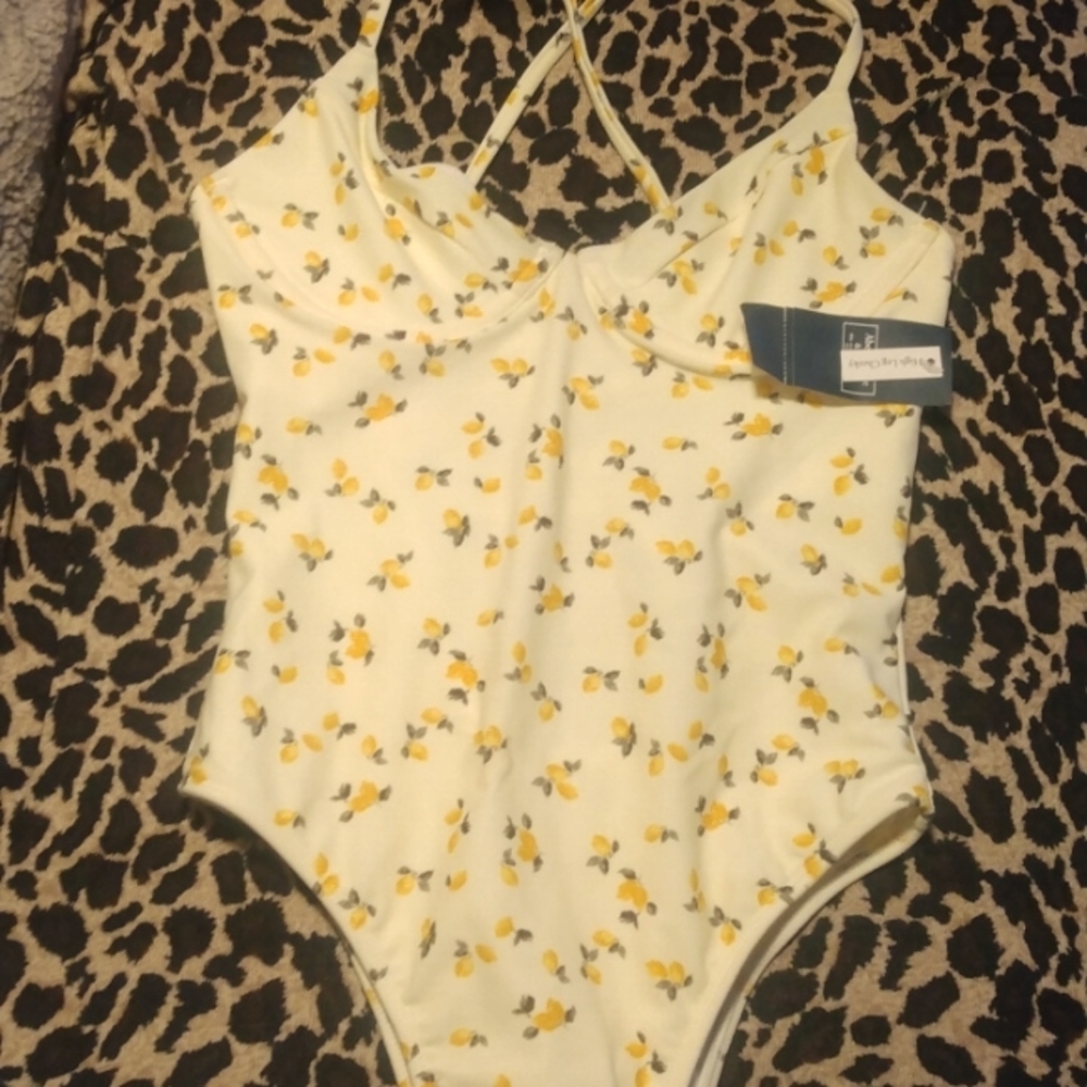 Abercrombie&Fitch onepiece